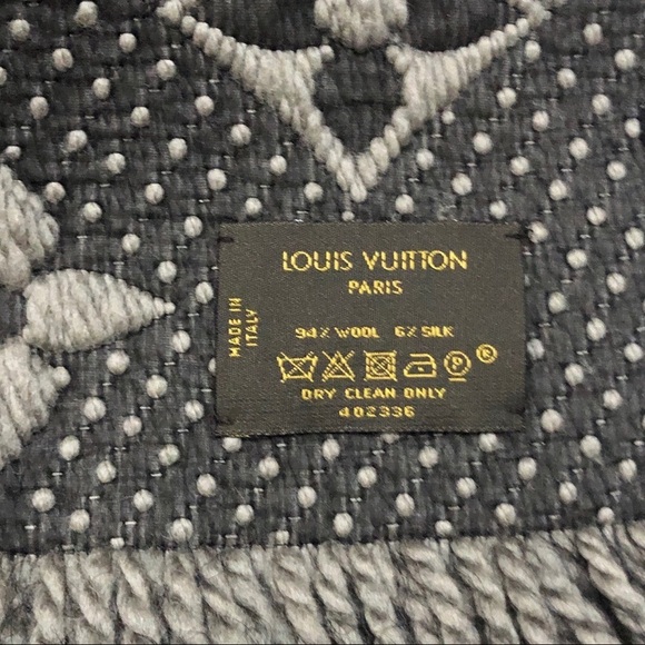 Authentic Louis Vuitton Monogram Logomania Wool Silk Scarf Logomania GM0168 - Picture 5 of 11